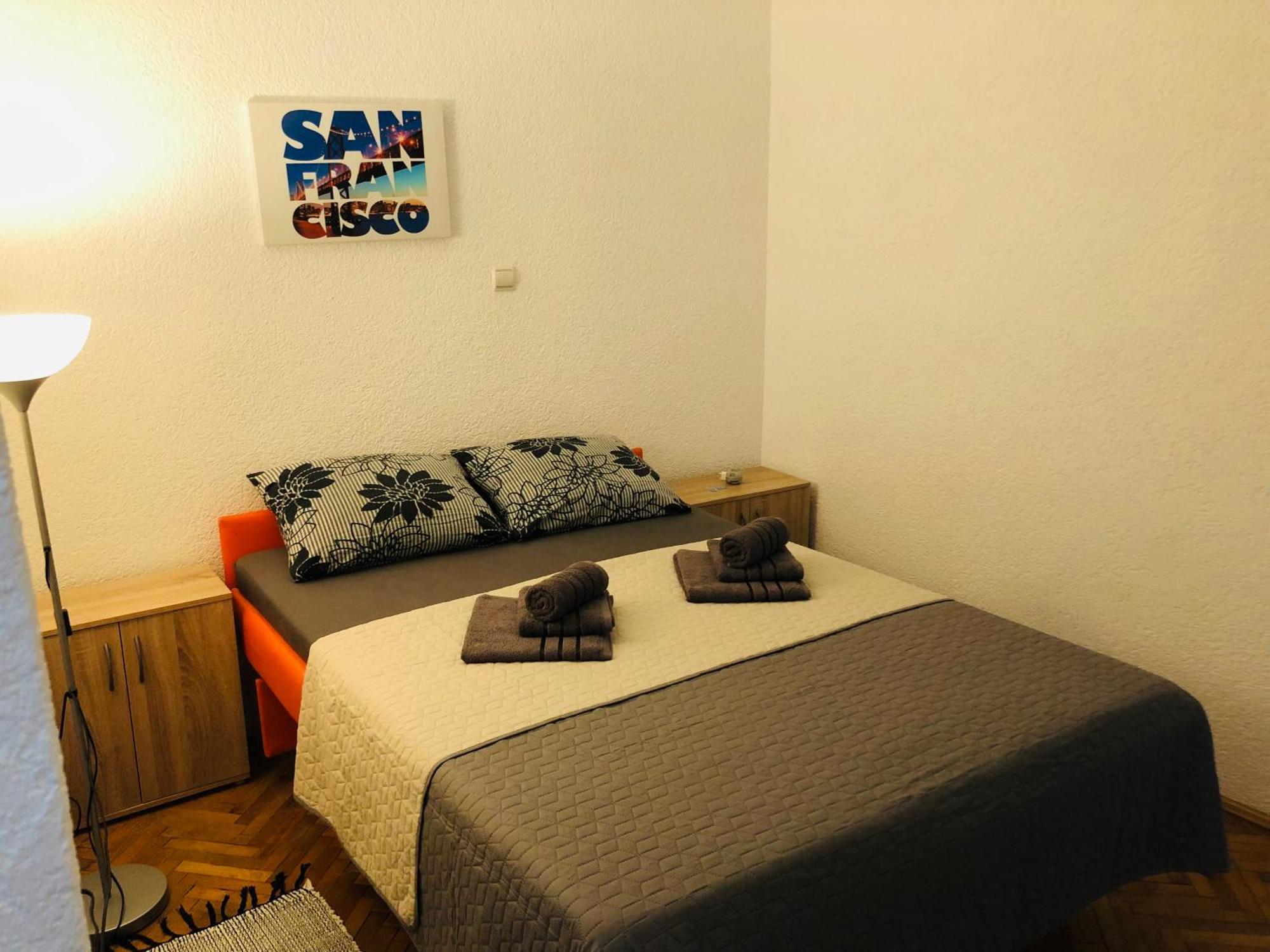 Apartmani Ema Trogir Exteriör bild