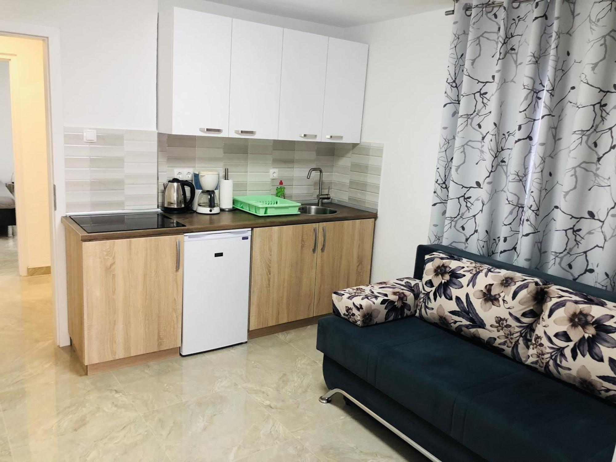 Apartmani Ema Trogir Exteriör bild